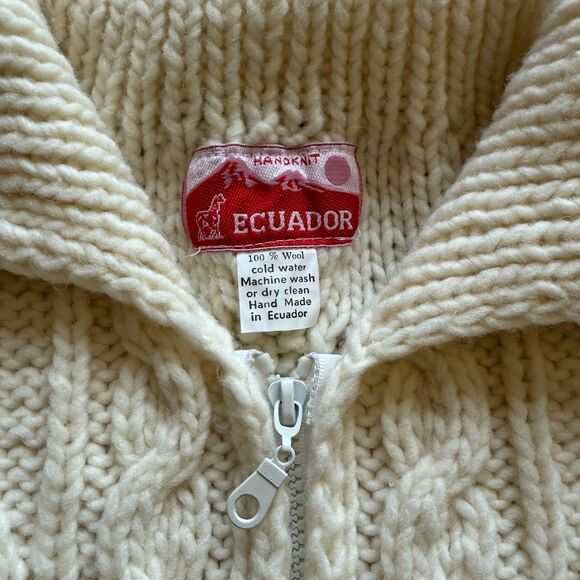 VINTAGE ECUADOR HAND KNIT WOOL SWEATER CARDIGAN FULL ZIP - Picture 2 of 6
